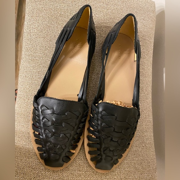 NISOLO BEST SELLER Huarache Sandal in Black - Picture 8 of 12